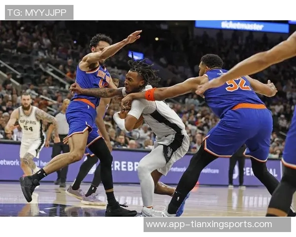 三队争锋相对马刺雷霆勇士各自克敌展现强大实力与战术较量