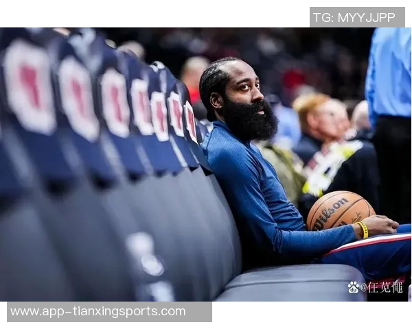 弗拉格砍下35分创个人新高哈登防守下表现出色限制登哥发挥